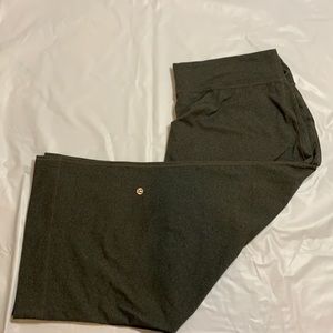 Lululemon Still crop pants women Sz 12